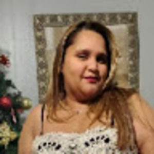 Meet your Posher, Mayela c.